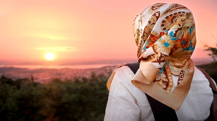 ما تفسير حلم امرأة غريبة محجبة في المنام كامل
تفسير الاحلام
عالمي