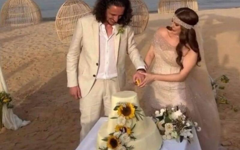 معلومات عن زوج الفنانة دنيا عبد العزيز